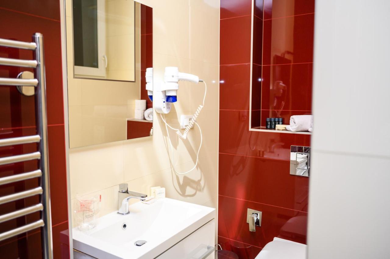 Megapolis Main Street Suites Sarajevo Extérieur photo